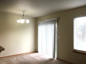 16607 53rd Avenue Ct E in Tacoma, WA - Building Photo - Building Photo