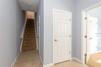 536 Jasmine Way in Clearwater, FL - Foto de edificio - Building Photo