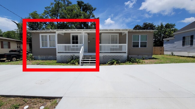 1511 N Davis Hwy, Unit A in Pensacola, FL - Foto de edificio - Building Photo