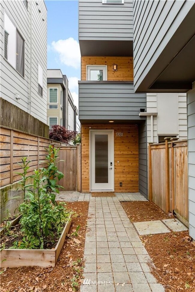 1743A NW 63rd St in Seattle, WA - Building Photo - Building Photo