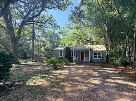 400 Lewis St in Tallahassee, FL - Building Photo