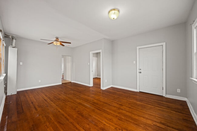 5257 W Lexington St in Chicago, IL - Building Photo - Building Photo