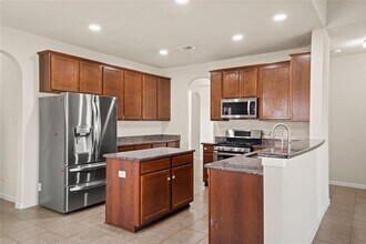 25810 Westbourne Dr in Katy, TX - Building Photo - Building Photo