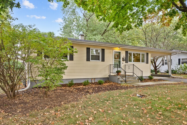 property at 328 S 14th St