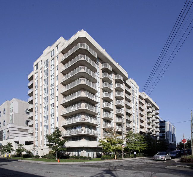 Wellington Square Condos