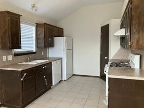 16300 Seminole Dr in Edmond, OK - Building Photo - Building Photo