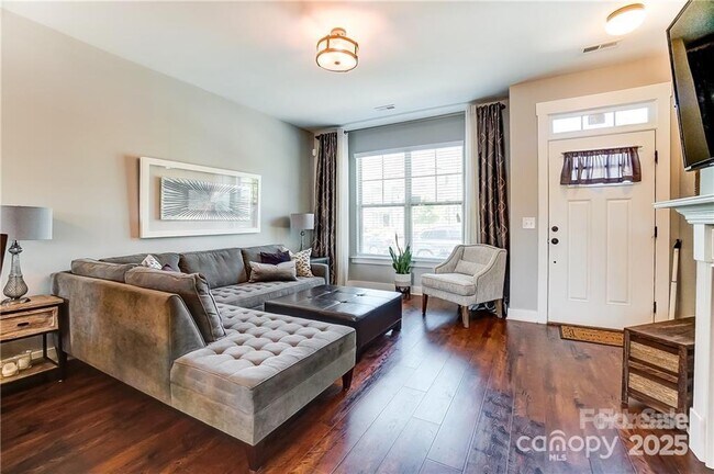 2711 Tranquil Oak Pl in Charlotte, NC - Building Photo - Building Photo