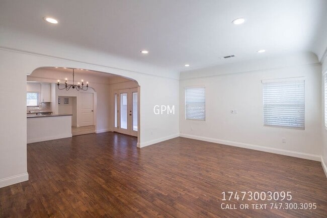 917 Monterey Rd in Glendale, CA - Building Photo - Building Photo