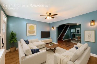 437 Markle St in Philadelphia, PA - Building Photo