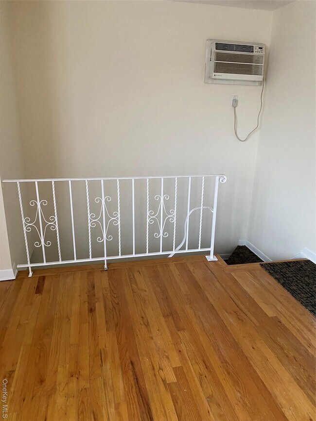 151-55 20th Rd in Queens, NY - Building Photo - Building Photo