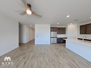 13409 W Tether Trail in Peoria, AZ - Building Photo - Building Photo