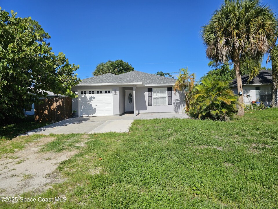 1526 22nd Ave SW in Vero Beach, FL - Building Photo