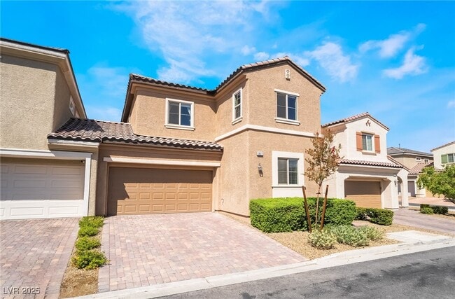 5827 Amber Mesa St in Las Vegas, NV - Building Photo - Building Photo