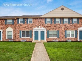 1056 Westborough Dr N in Columbus, OH - Building Photo