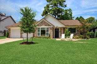 14122 Queensbury Ln in Houston, TX - Building Photo