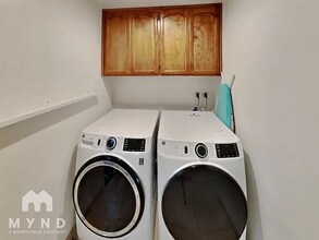 990 Tera Ct in Walnut Creek, CA - Foto de edificio - Building Photo