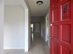 11626 Sharpview Dr in Houston, TX - Building Photo - Building Photo