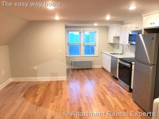28 Fairmount Ave in Somerville, MA - Foto de edificio - Building Photo