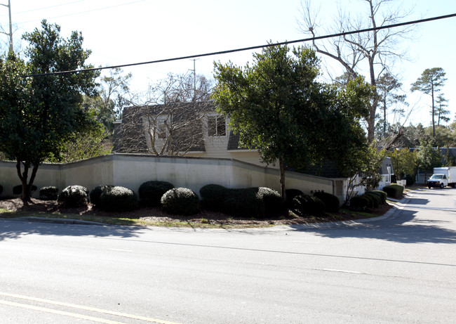 Hanover Place in Wilmington, NC - Building Photo - Building Photo