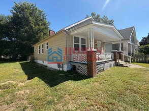 1628 Shadewood Ave in Evansville, IN - Building Photo - Building Photo