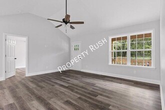 2221 Eaton Dr SE in Dalton, GA - Building Photo - Building Photo