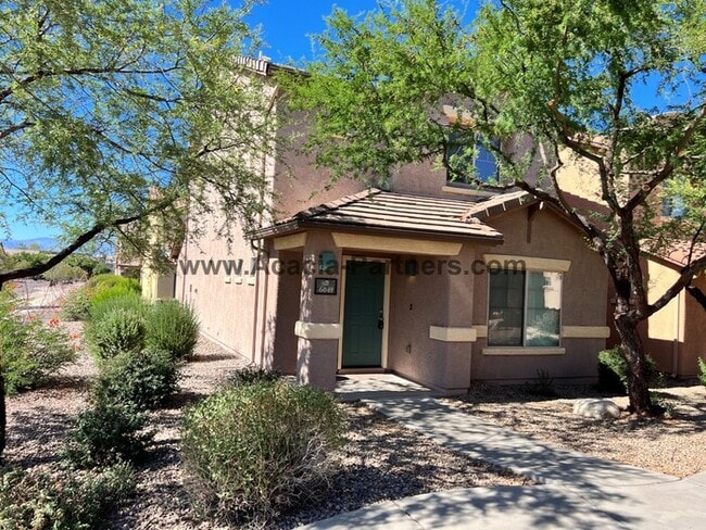 6049 S Sweet Birch Ln in Tucson, AZ - Building Photo - Building Photo