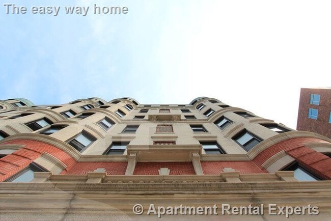 881 Massachusetts Ave in Cambridge, MA - Building Photo - Building Photo