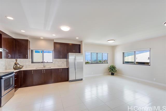 4113 Pakolu Pl in Honolulu, HI - Building Photo - Building Photo