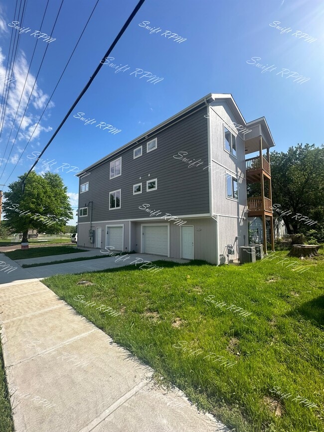 property at 119 Kickapoo St