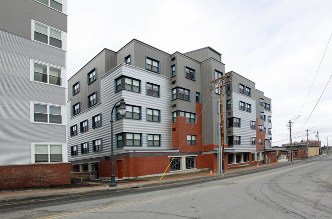 Pearl Place II in Portland, ME - Foto de edificio - Building Photo