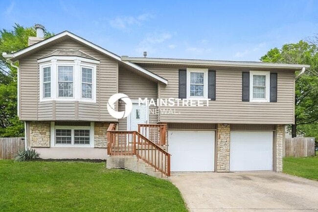 property at 12314 S Locust Cir