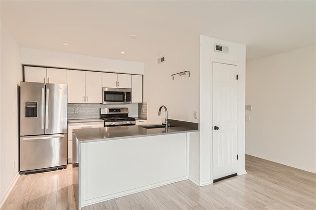 property at 620 S 1st St