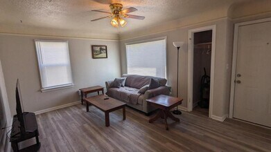 1040 Howard St SE in Salem, OR - Building Photo - Building Photo