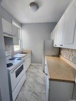 36 Hillside Ave., Unit 1 in Williston Park, NY - Building Photo