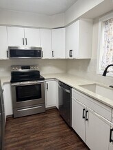90 Brown Pelican Dr in Savannah, GA - Building Photo - Building Photo
