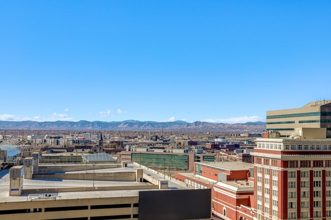 1020 15th St, Unit 14N in Denver, CO - Foto de edificio - Building Photo