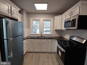 401 Montgomery St in Laurel, MD - Building Photo - Building Photo