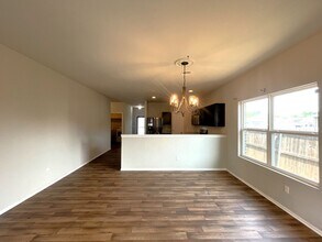 10012 Wimbledon Ct in The Village, OK - Building Photo - Building Photo