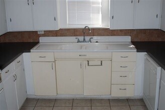 639 S Happy Hollow Rd in Fayetteville, AR - Building Photo - Building Photo