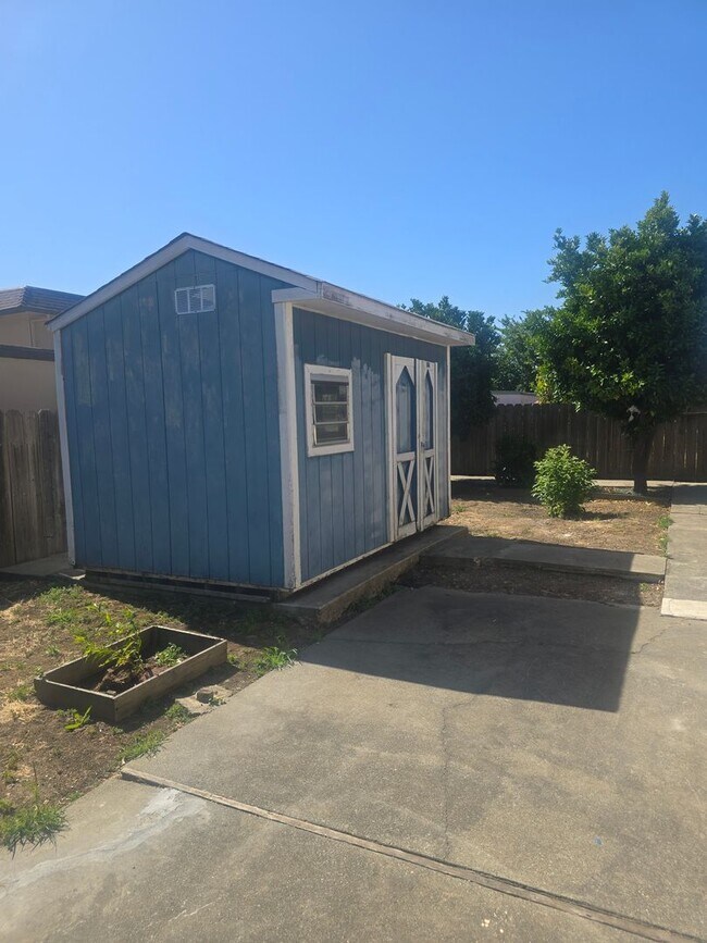2512 Gulf Dr in Fairfield, CA - Building Photo - Building Photo