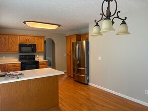 32 N Needmore Acres Rd in Glasgow, KY - Building Photo - Building Photo