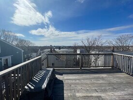 206 Summer St, Unit 3 in Somerville, MA - Building Photo