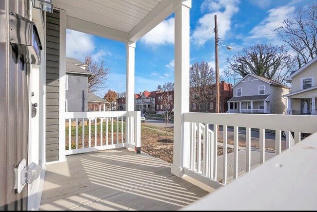 555 Lilley Ave in Columbus, OH - Foto de edificio - Building Photo