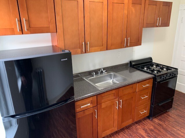 18 Mt Hood Rd in Boston, MA - Foto de edificio - Building Photo