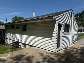7810 Blandford Dr in St. Louis, MO - Building Photo - Building Photo