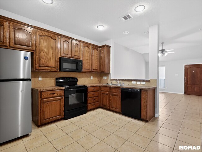 2131 Colby Ln in Wylie, TX - Foto de edificio - Building Photo