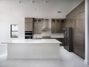 12553 Solana Bay Cir in Palm Beach Gardens, FL - Building Photo - Building Photo