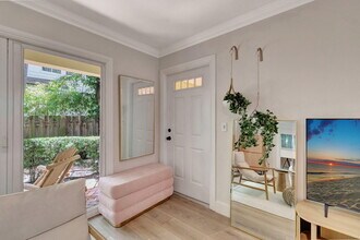 49 SE 7th Ave in Delray Beach, FL - Building Photo - Building Photo