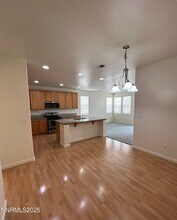 5398 Siltstone Way in Sparks, NV - Building Photo - Building Photo