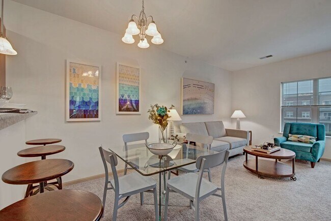 Swan Creek in Fitchburg, WI - Foto de edificio - Building Photo